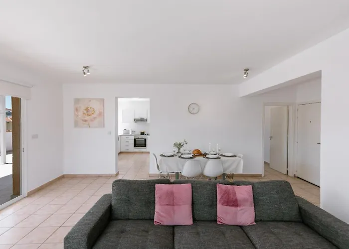 Seaview 3bedroom Penthouse Lägenhet